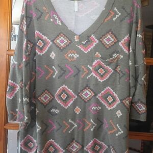 Trendy Geometric V-Neck Long Sleeve Top